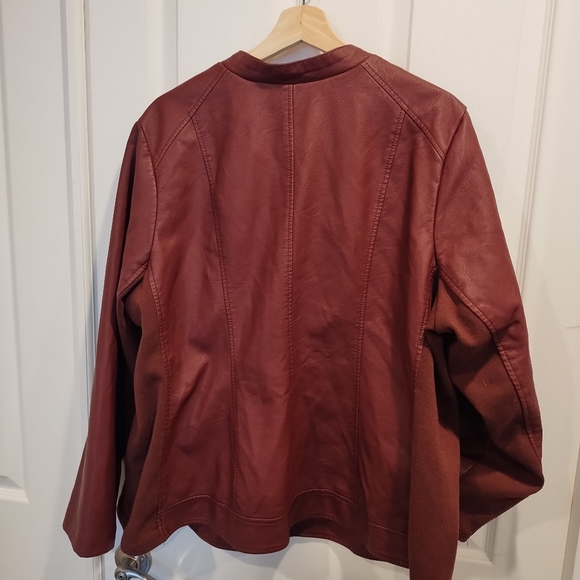 NWT Avenue Faux Leather Jacket size 22/24 - Picture 3 of 5